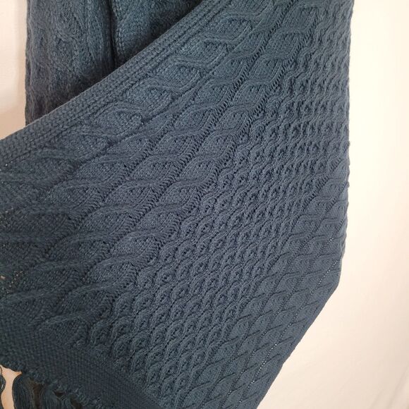 NEW Patricia Nash Oversized Fringe Scarf Blue Cable Knit Shawl 26x88 Chunky Wrap - Picture 3 of 7